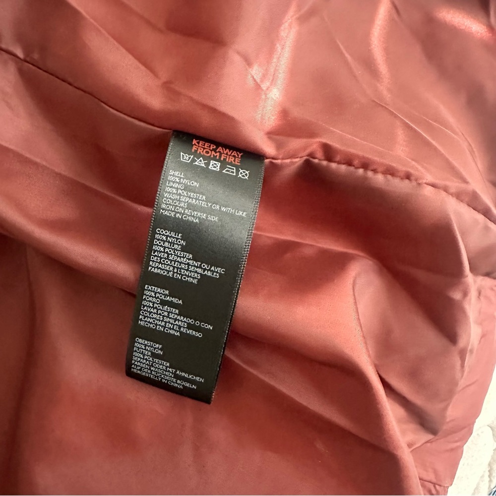 New Urban Outfitters Burgundy Lightweight puffer Jacket - Picture 11 of 14